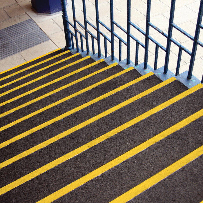 COBAGRiP® Stair Tread - immagine 3