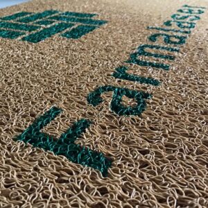 Zerbino spaghetto su misura intarsiato con Logo